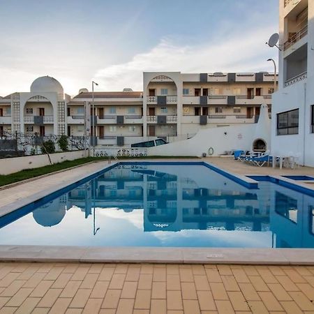 Central Apartment - Pool And Sea View & Albufeira Center Eksteriør bilde