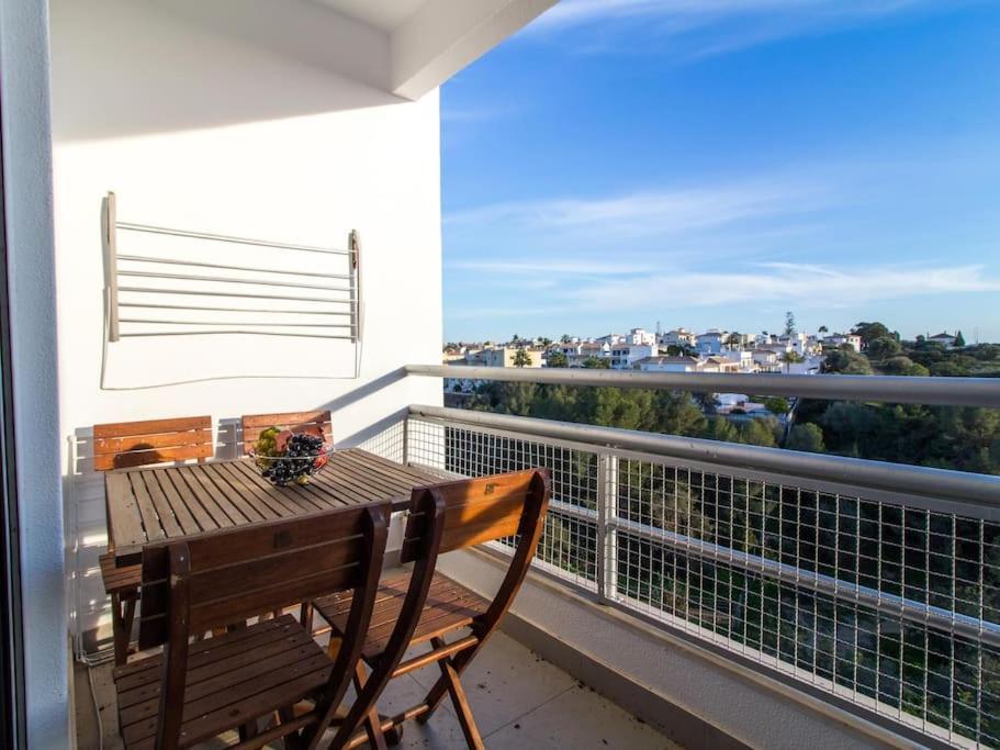Central Apartment - Pool And Sea View & Albufeira Center Eksteriør bilde