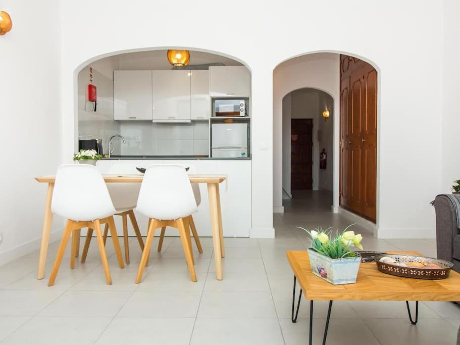 Central Apartment - Pool And Sea View & Albufeira Center Eksteriør bilde