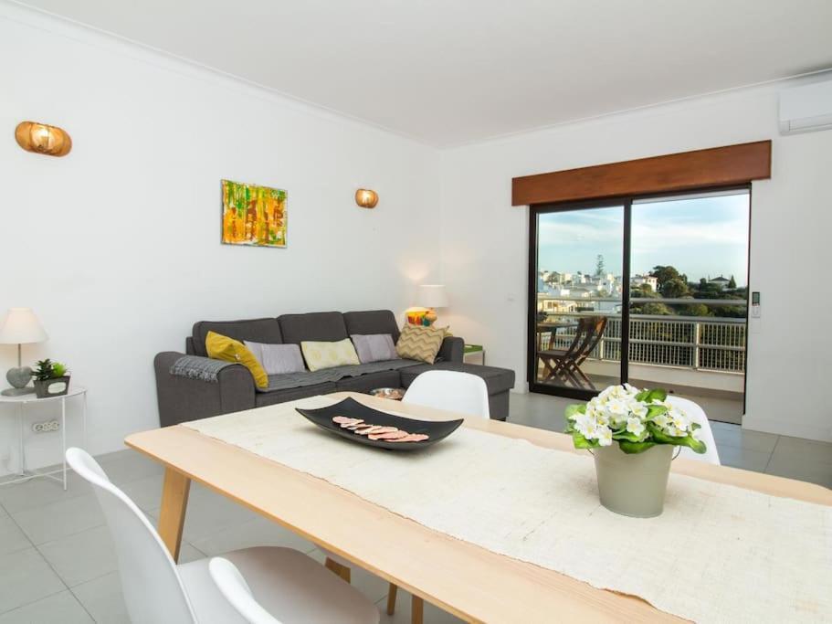 Central Apartment - Pool And Sea View & Albufeira Center Eksteriør bilde